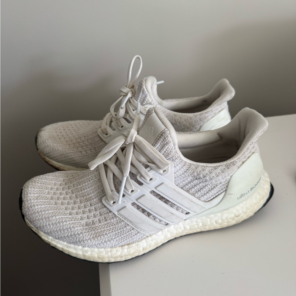 Adidas white ultraboosts size 6 women’s
